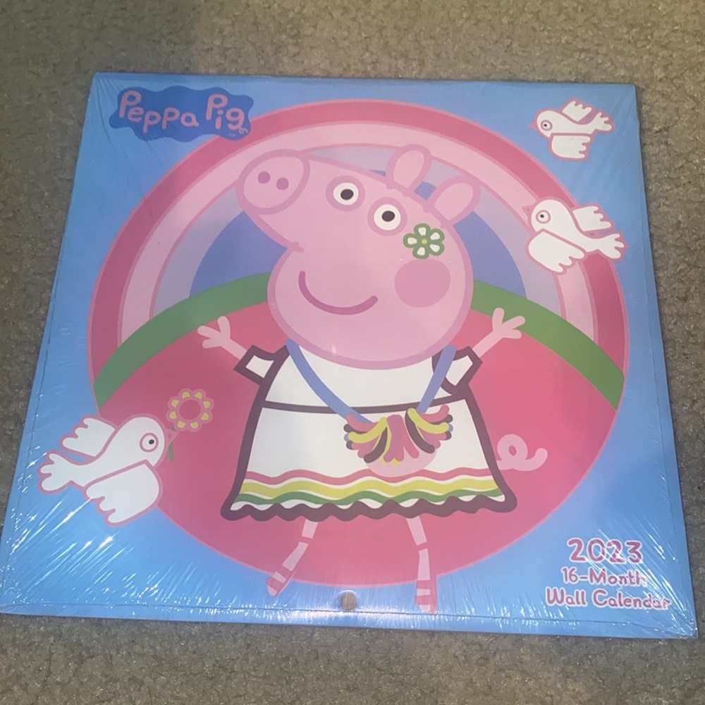 Peppa🐽Pig  2023 16-Month Wall Calendar